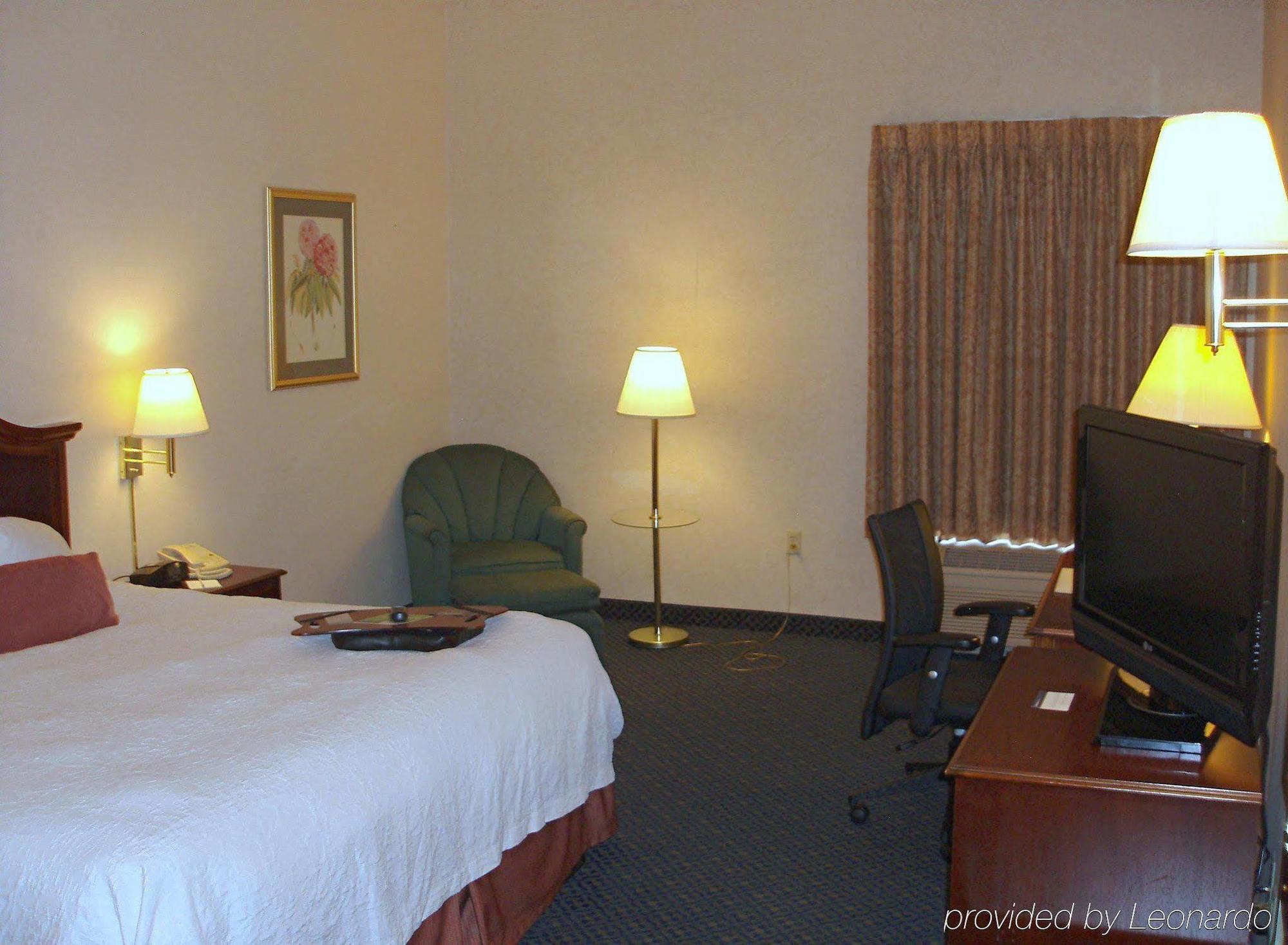 Hampton Inn Richmond Ky Room photo