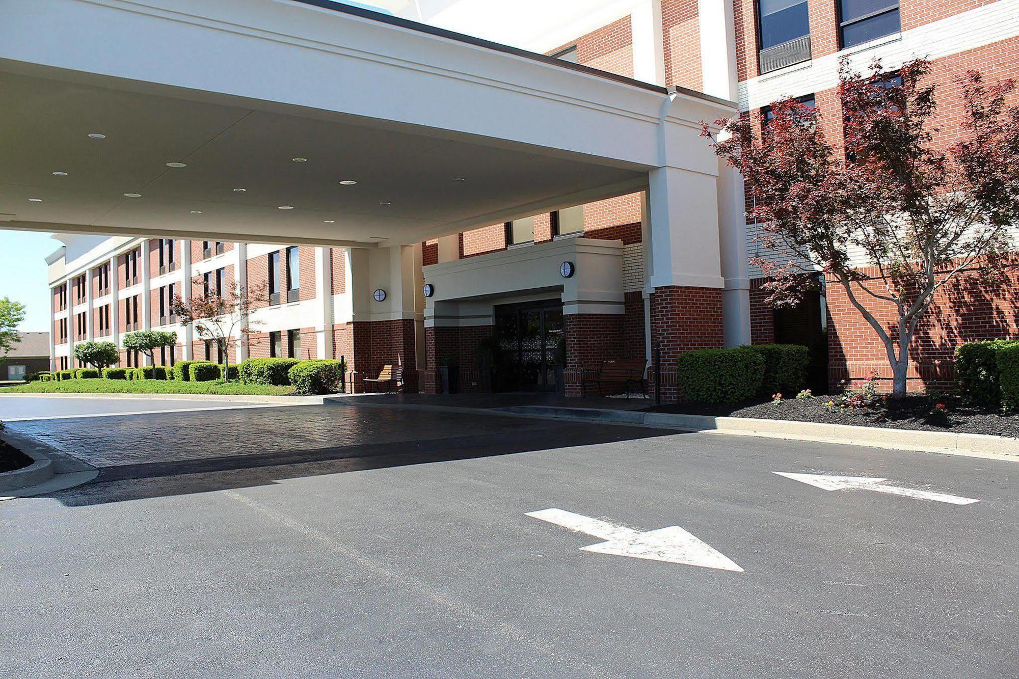 Hampton Inn Richmond Ky Exterior photo