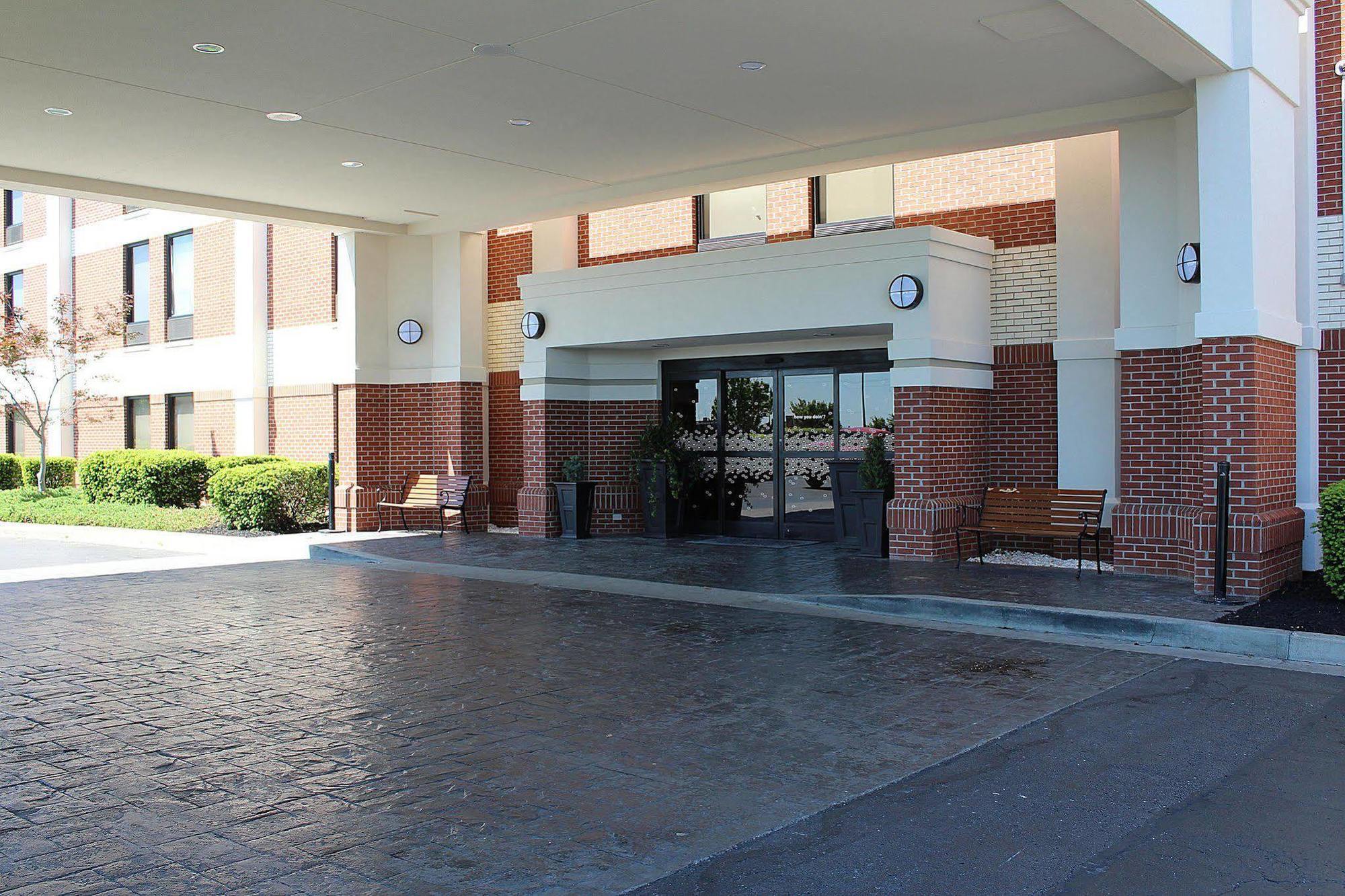 Hampton Inn Richmond Ky Exterior photo